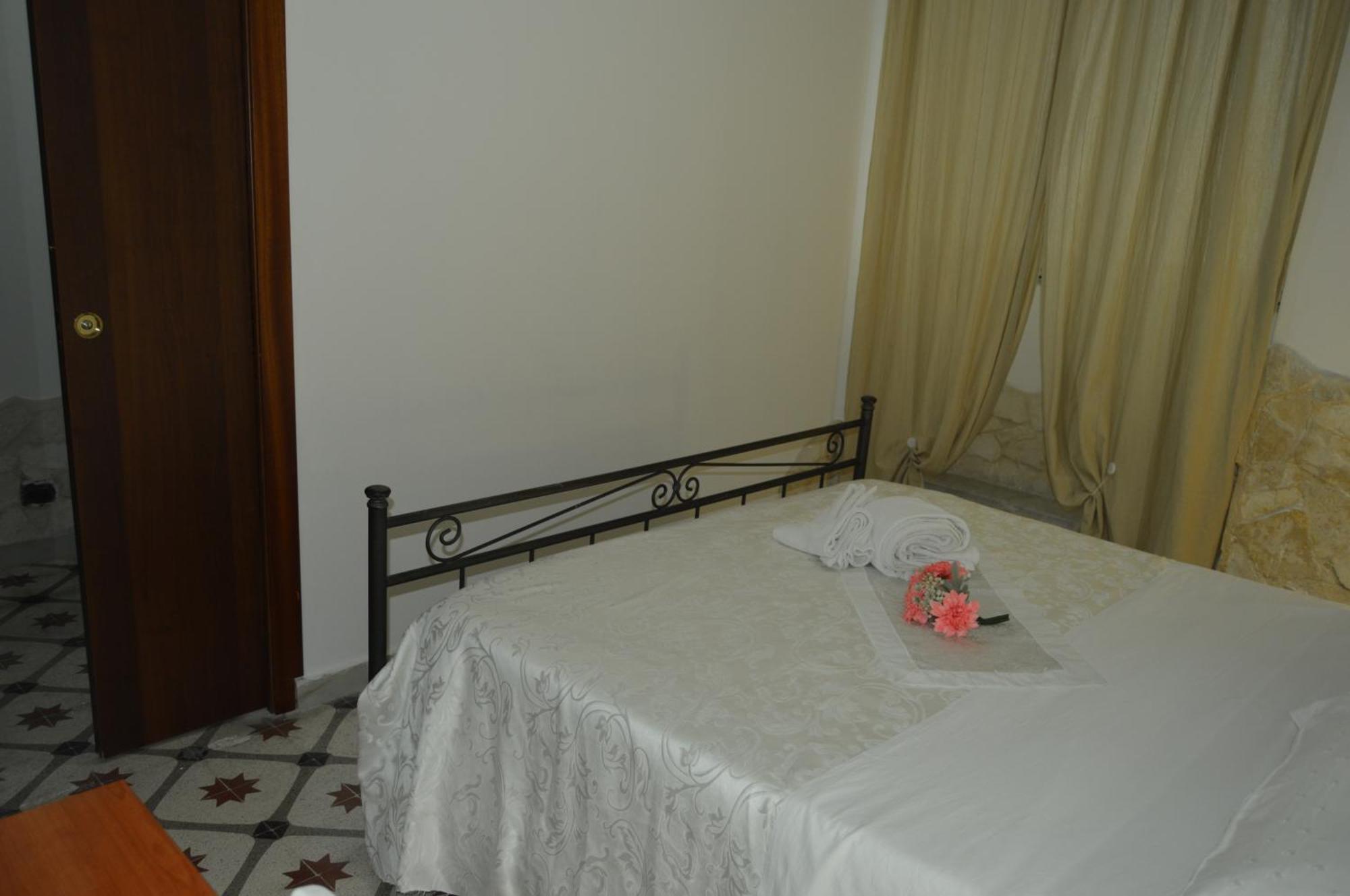 Bed And Breakfast Vecchio Porto Catane Extérieur photo